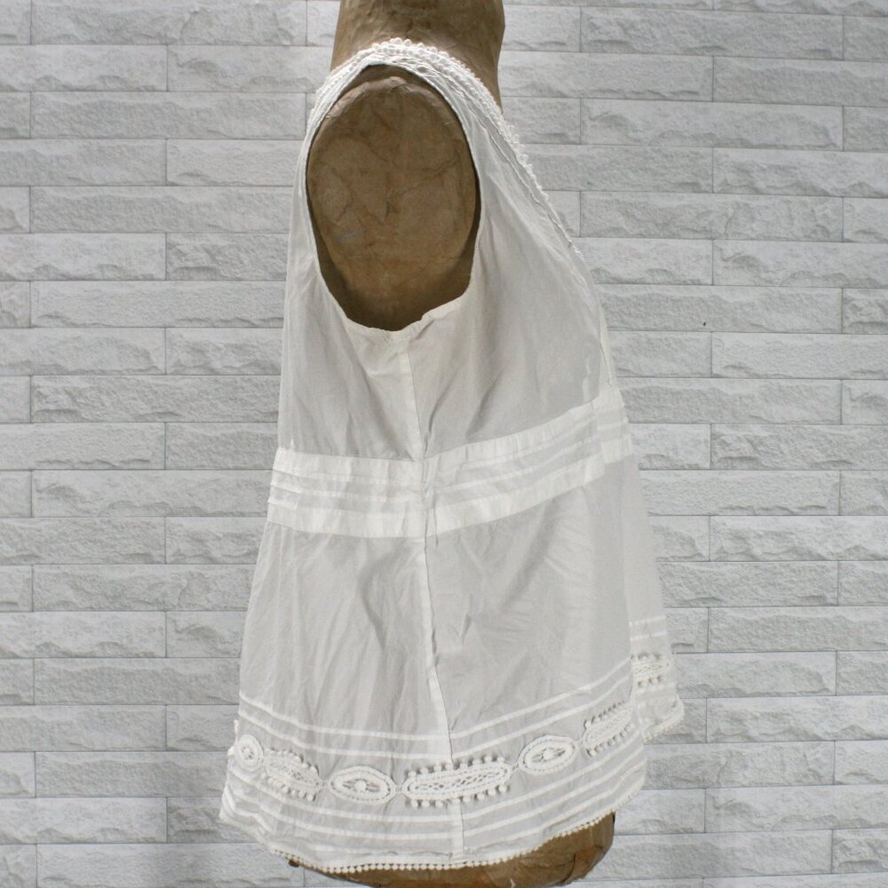 TALBOTS Petite Top Sleeveless Embellished Criss Cross Pleated Lace White 16P - Picture 3 of 15